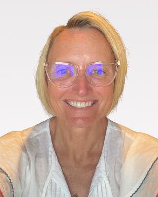 Photo of Julia Leonard, Licensed Professional Counselor, LPC