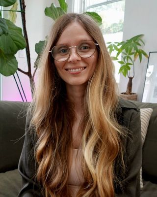 Photo of Mckenna Coffey, Associate Clinical Social Worker, ACSW