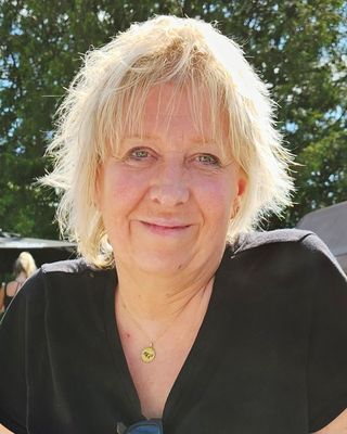 Photo of Susan M Reed, Registered Psychotherapist, MEd, OACCPP, IABMCP, RP