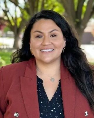 Photo of Tanary Cerros, Marriage & Family Therapist, LMFT