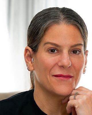 Photo of Danielle Trenelli, Psychiatric Nurse Practitioner, PMHNP, FNP-BC