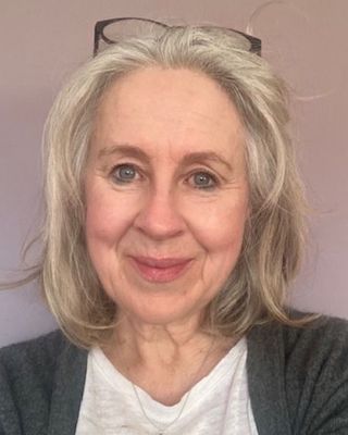 Photo of Amanda Thomson, Counsellor, MSc, MBACP