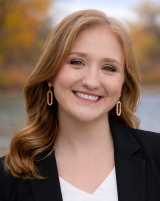Photo of Taylor Farnham, Clinical Social Work Candidate, SWC