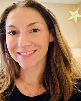 Photo of Jenni Laszlo, Licensed Professional Clinical Mental Health Counselor, LPCC, LMHC