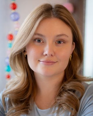 Photo of Darby Robbins, Marriage & Family Therapist, MS, LMFT, LMHC