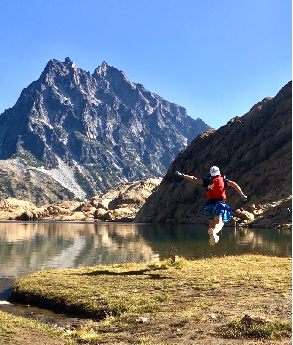 Gallery Photo of Trailrunning at Lake Ingalls, Alpine Wilderness, Washington State (Sept. 2020)