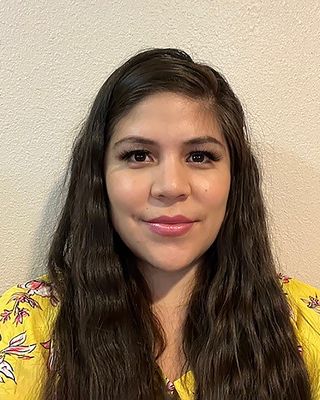 Photo of Alicia Paredes, Marriage & Family Therapist, LMFT