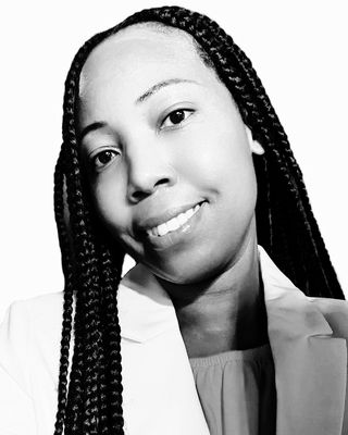 Photo of Zi Bishop, Counsellor, MA, GMBPsS