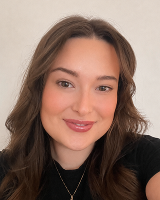 Photo of Hailey McKee, Registered Psychotherapist (Qualifying)
