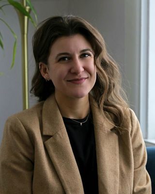 Photo of Devin Vietri, Counselor, MA, LMHC, NCC, RDT