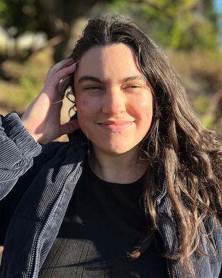 Photo of Ali Ellis, Clinical Social Work/Therapist, CSWA, MSW