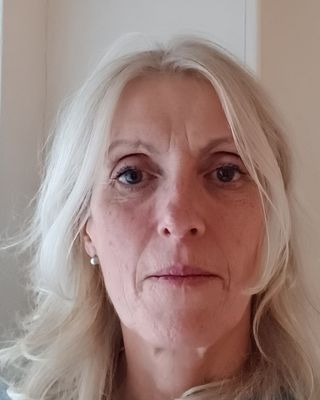 Photo of Sara Brewer, Counsellor, MBACP