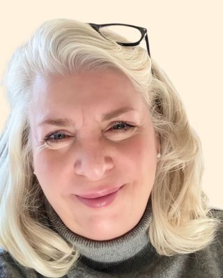 Photo of Dr. Lisa Lewis, Psychologist, PhD