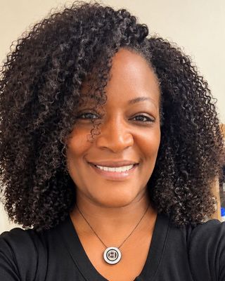 Photo of Charmon Bates, Psychiatric Nurse Practitioner, PMHNP