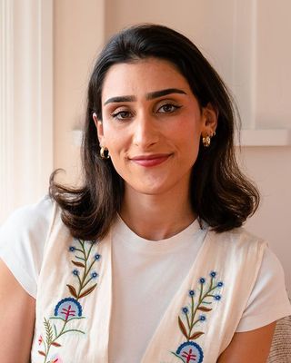 Photo of Saba Faridi, Marriage & Family Therapist, LMFT