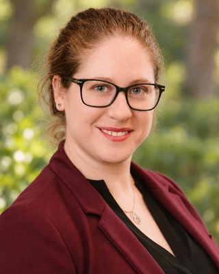 Photo of Elana Saks, Clinical Social Work/Therapist, MSW, LISW