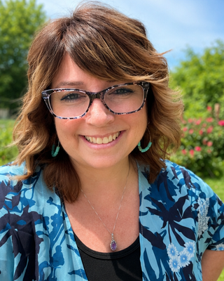 Photo of Tina Marie Roberts, Clinical Social Work/Therapist, MSW, LICSW