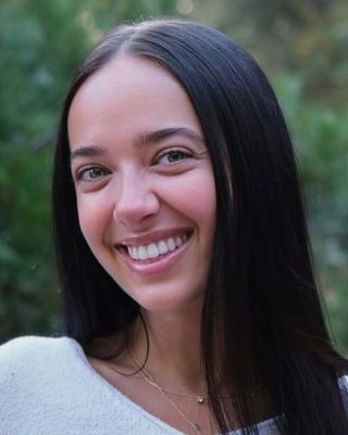 Photo of Emma Busby, Marriage & Family Therapist Associate, MA, AMFT, APCC, EMDR