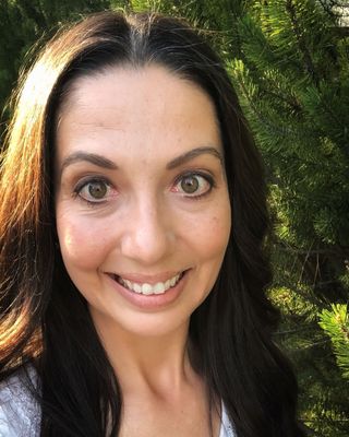 Photo of Carolyn Ferreira, Psychologist in Eugene, OR
