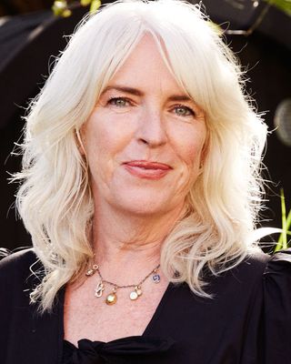 Photo of Emma Davis, Psychotherapist, COSRT General