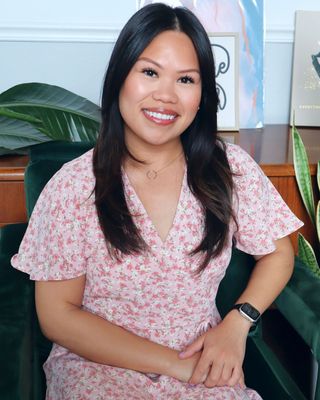 Photo of Elaine Cesar, Clinical Social Work/Therapist, LSW