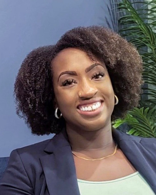 Photo of Makini Leno, Licensed Professional Counselor, LPC