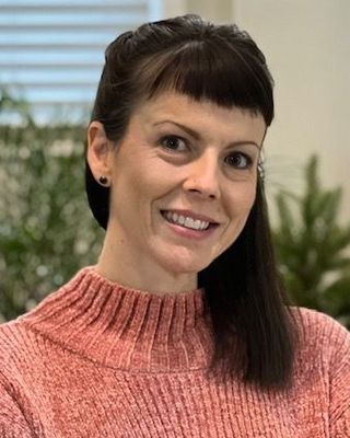 Photo of Susan Wallis, Counselor, LMHP, CMSW