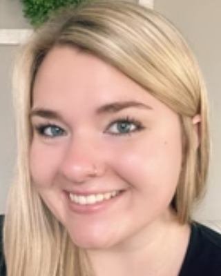 Photo of Emma Conway, Clinical Social Work/Therapist, LICSW