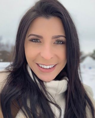 Photo of Dr Hannah Provan, Psychologist in Glasgow, Scotland