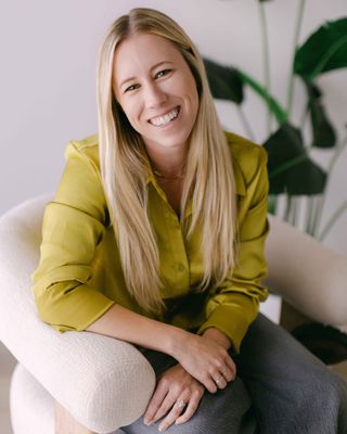 Photo of Nicole Hively, Pre-Licensed Professional, AMFT