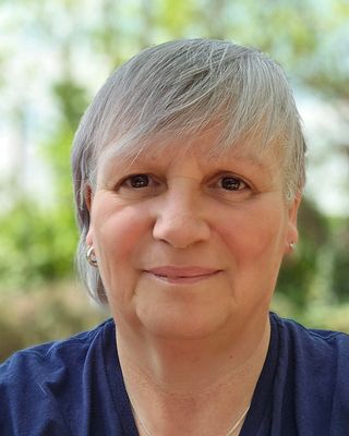 Photo of Linda Shearman, Counsellor, MNCPS Acc.