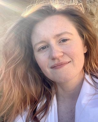 Photo of Amanda Lee Helton, Marriage & Family Therapist Associate, AMFT