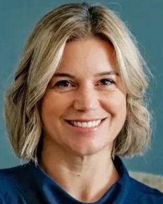 Photo of Julia Elizabeth Woito - Life + Hope Counselling / Julia Woito, Registered Psychotherapist, MACP