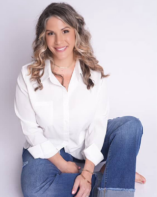 Photo of Siobhan Strickhart, Licensed Professional Counselor, MA, EMDR, DBT, CEN