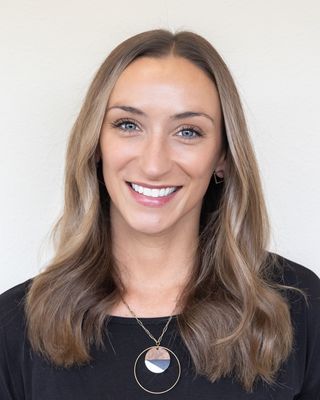 Photo of Renée Lynn Anderson, Pre-Licensed Professional in Portland, OR