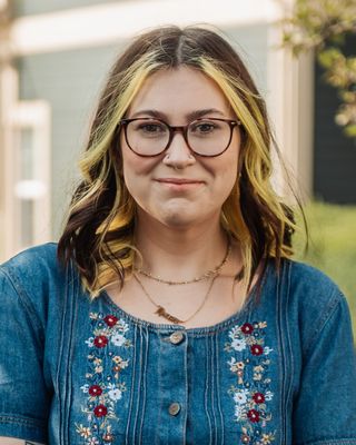Photo of Glynis Lonnemann, Clinical Social Work/Therapist, MSW, LSW, LICDC