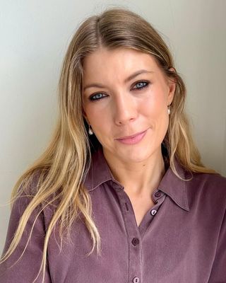 Photo of Isabella Redmond Styles, Psychotherapist, MUKCP