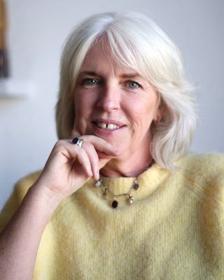 Photo of Emma Davis, COSRT General, Psychotherapist