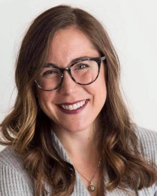 Photo of Caitlin Kelly, Licensed Professional Counselor, LPC, ATR-BC, CEDS