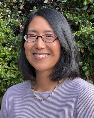 Photo of Eileen Motozaki, Associate Professional Clinical Counselor in Santa Rosa, CA