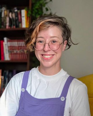 Photo of Hannah Lee, Clinical Social Work/Therapist, MLIS