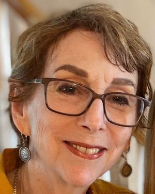 Photo of Elizabeth Curet, Licensed Mental Health Counselor, MS, LMHC