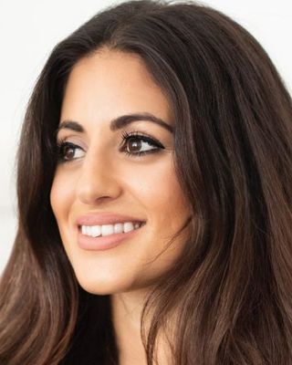 Photo of Stella Sritharan, Psychologist, MSc, GMBPsS