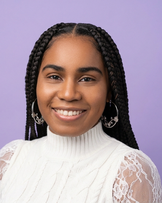 Photo of Cyannie Williams, Licensed Mental Health Counselor, LMHC