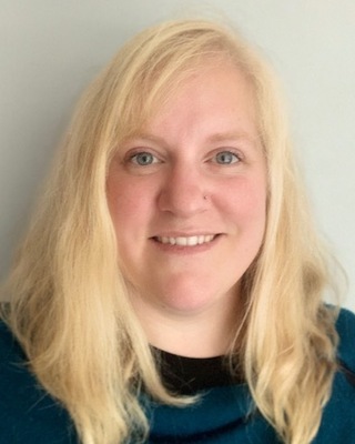 Photo of Dr Rebecca Oldaker, Psychologist in Crondall, England