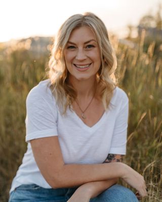 Photo of Lindsay Haverslew - Lindsay Haverslew, Infidelity & Betrayal Trauma, Counsellor, MA, RTC, CSAT