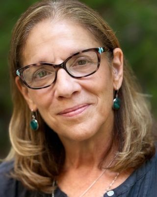 Photo of Lisa Chester-Schyman, Marriage & Family Therapist, LMFT