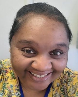 Photo of Danielle McKenzie, Clinical Social Work/Therapist