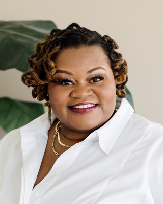 Photo of Yasmin Henderson, Independent Mental Health Practitioner, LIMHP
