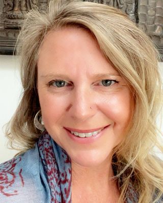 Photo of Kristen Cipielewski - Metta Integrative Therapy : Kristen Cipielewski, MA LPC, MEd, PRYT